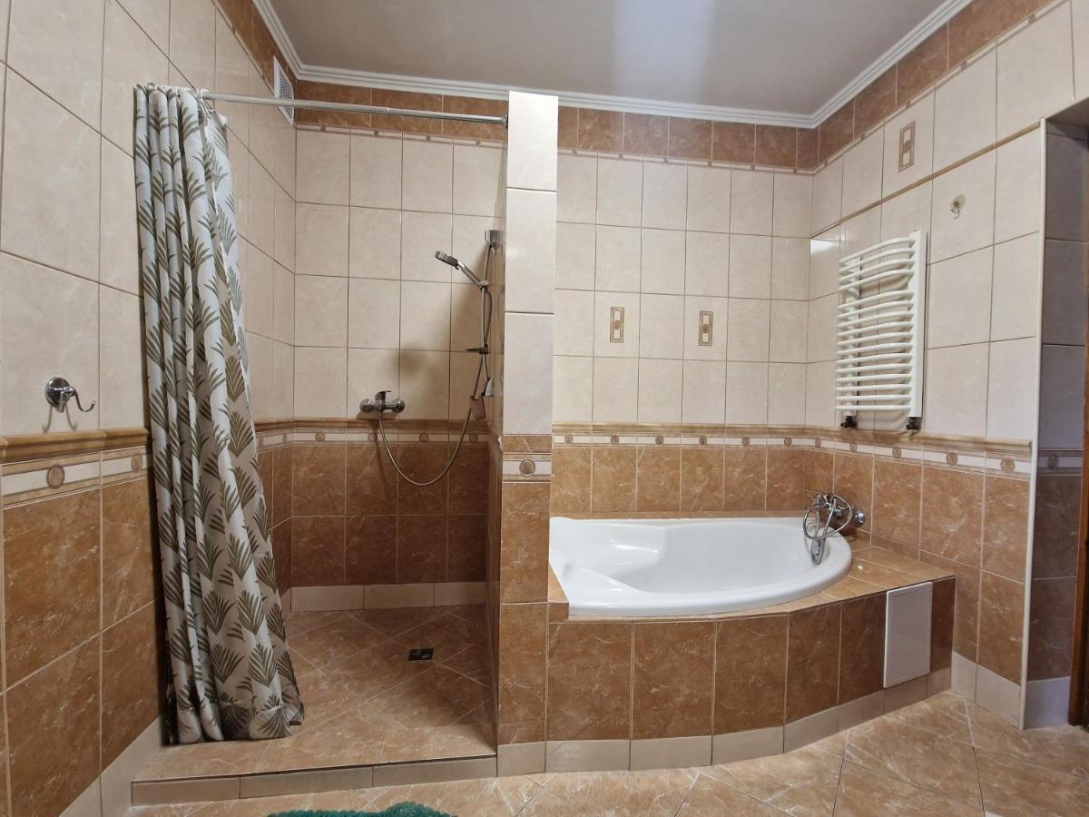 Cichy Zakatek Klodzko Apartamento Exterior foto